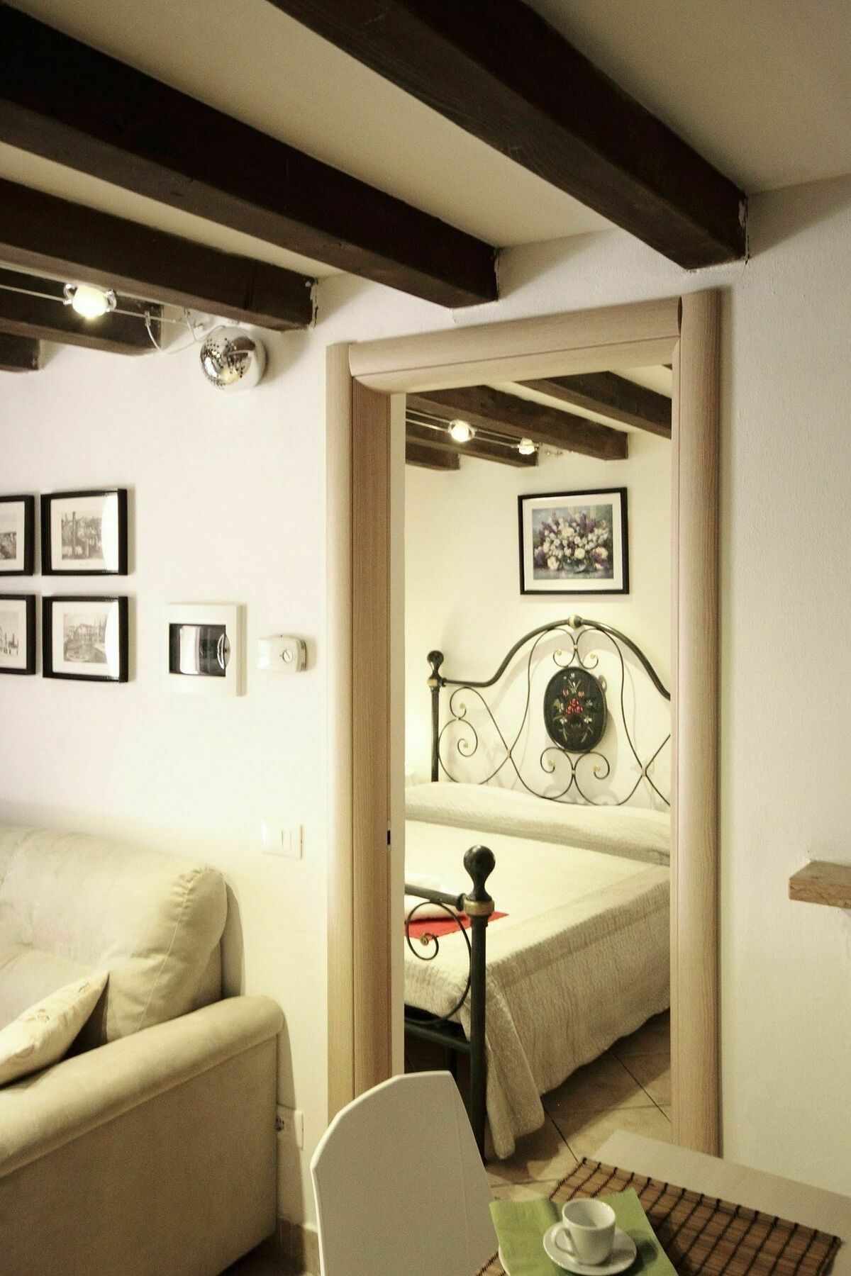 Residenza Anna Apartment เวโรนา ภายนอก รูปภาพ