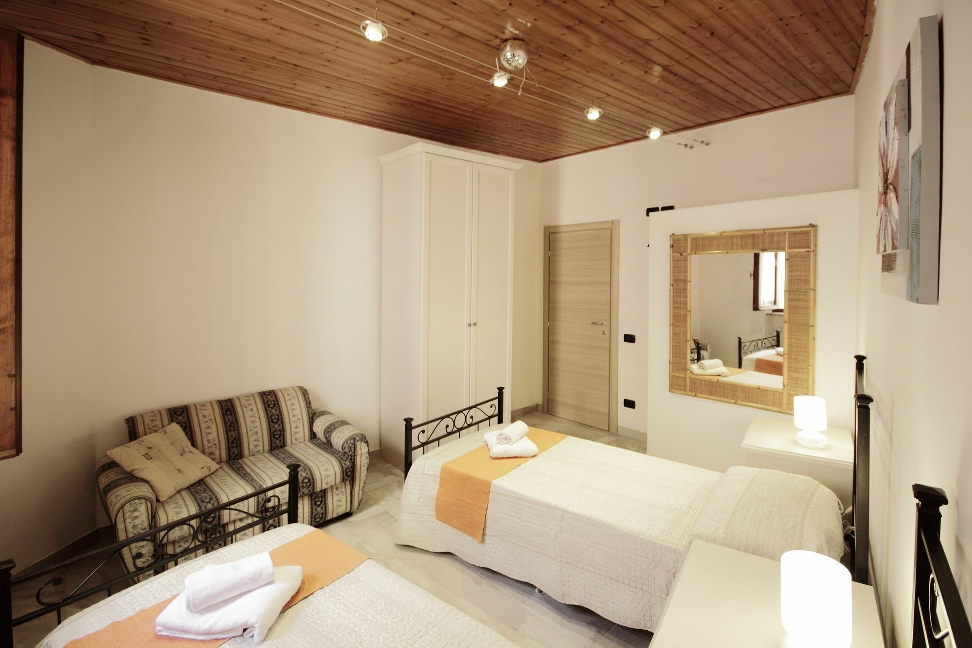 Residenza Anna Apartment เวโรนา ภายนอก รูปภาพ