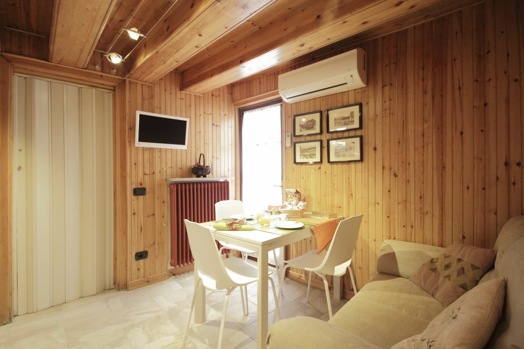 Residenza Anna Apartment เวโรนา ภายนอก รูปภาพ
